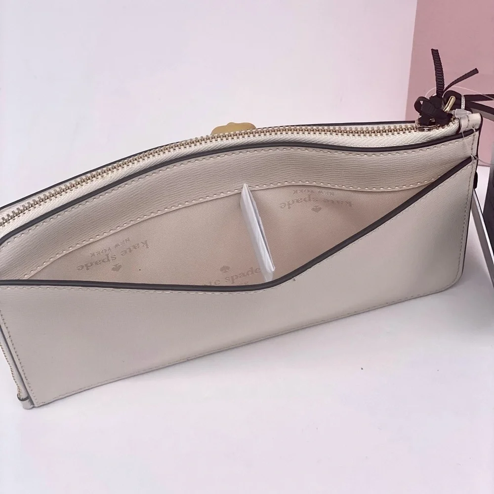Disney X Kate Spade New York Minnie Medium L-Zip Wristlet